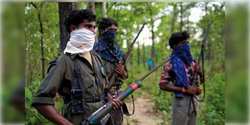 Read more about - Kishenji's Sister in law surrenders । মুখ্যমন্ত্রী দেবেন্দ্র ফড়ণবীসের কাছে আত্মসমর্পণ করলেন মাওবাদী নেতা কিষেণজির ভাতৃবধূ বিমলা