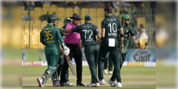 Read more about - ICC Punishes Pak Cricketers | অতিরিক্ত আগ্রাসন, বিপক্ষ অধিনায়ককে আউট করেই উল্লাশ! পাক ক্রিকেটারদের কড়া শাস্তি দিলো ICC!