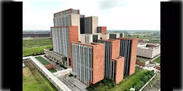 Read more about - Bengal’s AI Hub | রাজারহাটে বাংলার প্রথম AI হাবে তৈরী করলো ITC! বিশ্ব বাংলা বাণিজ্য সম্মেলন থেকে উদ্বোধন করলেন মুখ্যমন্ত্রী মমতা