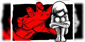Read more about - Kolkata Sexual Harassment | ফের কলকাতায় যৌন নির্যাতন! দশ বছরের নাবালিকাকে বাড়িতে নিয়ে গিয়ে যৌন নির্যাতনের অভিযোগ