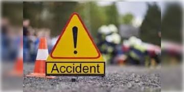 Read more about - Madhya Pradesh | তীব্র গতিতে ট্রাক এসে পিষে দিল কানওয়ার যাত্রীদের, মধ্যপ্রদেশে মৃত ১ পুণ্যার্থী, আহত আরও ৬