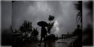 Read more about - দক্ষিণবঙ্গের তিন জেলায় বজ্রবিদ্যুৎ-সহ প্রবল ঝড়বৃষ্টির সম্ভাবনা রয়েছে