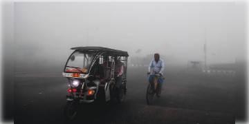 Read more about -  হঠাৎ তাপমাত্রা বাড়ল ৫ ডিগ্রি, চলতি সপ্তাহের শেষে আবার ফিরবে শীতের দাপট