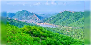 Read more about - Aravalli Region | “৯০ শতাংশ আরাবল্লী সুরক্ষিত থাকবে”, বিতর্ক বাড়তেই সাফাই কেন্দ্রের!
