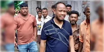 Read more about - Rajganj BDO | ব্যবসায়ী অপহরণ খুনে প্রশান্ত বর্মনের বিরুদ্ধে গ্রেফতারি পরোয়ানা জারি বিধাননগর কমিশনারেটের!