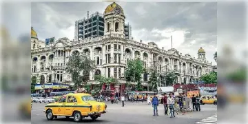 Read more about - Weather Update | দমকা হাওয়ায় কাঁপছে মহানগরী, একনজরে কলকাতার আজকের আবহাওয়া আপডেট