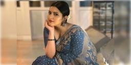 Read more about - Pori Moni | পরীমনির বিরুদ্ধে জারি গ্রেফতারি পরোয়ানা! ব্যবসায়ীকে হত্যার চেষ্টা মামলাতেই ফের বিপাকে অভিনেত্রী