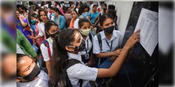 Read more about - Madhyamik 2023 Result | ১৯ই মে প্রকাশ মাধ্যমিকের ফলাফল! টুইট করে জানালেন শিক্ষামন্ত্রী!