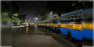 Read more about - Parking Fee | রাস্তায় রাতের বেলা বাস পার্কিং করলেই গুনতে হবে ৭০০ টাকা, বড় ঘোষণা পরিবহণ মন্ত্রীর!