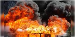 Read more about - Gujarat | বাজি কারখানায় ভয়াবহ বিস্ফোরণ! ঝলসে মৃত্যু অন্তত ১৩ জন কর্মী!