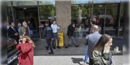 Read more about - Turkey Earthquake | এবার ভূমিকম্পে কাঁপলো তুরস্ক, প্রাণ বাঁচাতে বারান্দা থেকে লাফ বাসিন্দাদের !