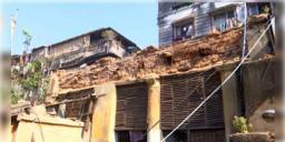 Read more about - Park Street | দোলের দিন কলকাতায় দুর্ঘটনা, ভূমিকম্পের কম্পনে ভেঙে পড়ল বাড়ির এক অংশ!