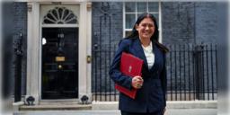 Read more about - Indian Origin British Minister | ব্রিটিশ রাজনীতিতে শক্তিশালী হলো ভারতীয় বংশোদ্ভূত প্রতিনিধিদের উপস্থিতি!