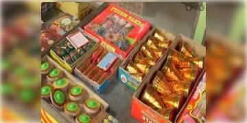 Read more about - দিল্লিতে নিষিদ্ধ বাজি! দীপাবলির আগেই ৯ই নভেম্বর থেকে বাজি  নিষিদ্ধের নির্দেশ জাতীয় পরিবেশ আদালতে।  