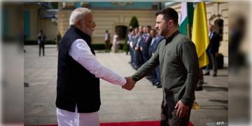 Read more about - Volodymyr Zelenskyy । 'বন্ধু' মোদির ডাকে চলতি বছরের শেষে প্রথমবার ভারতে আসতে পারেন জেলেনস্কি