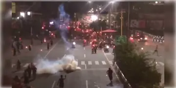 Read more about - Manipur Violence | আবারও উত্তপ্ত উত্তর পূর্বের রাজ্য মণিপুর, শান্তির দাবিতে পথে নেমে বিক্ষোভ সাধারণ মানুষের,প্রতিবাদে পথে ছাত্ররাও