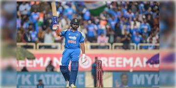 Read more about - Rohit Sharma | বিজয় হাজারেতে জ্বলে উঠলেন "শর্মা জি কা বেটা", ৬২ বলে শতরান রোহিতের!