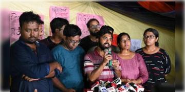 Read more about - Junior Doctor | আরজিকরে চলছে গণ কনভেনশন, সেই সময়ই জুনিয়র চিকিৎসকদের পালটা সংগঠনের আত্মপ্রকাশ