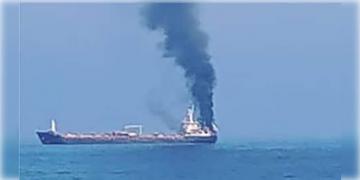Read more about - Oman | ওমান উপকূলে পণ্যবাহী জাহাজে হামলা, উদ্ধার ১৩ ভারতীয় নাবিক, নিখোঁজ ১!