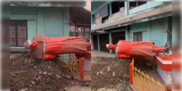 Read more about - Assam | রাতের অন্ধকারে বুলডোজার দিয়ে গুড়িয়ে দেওয়া হলো নেহেরুর মূর্তি! বাংলাদেশের পুনরাবৃত্তি!-তোপ কংগ্রেসের