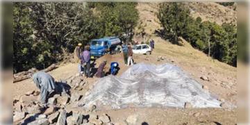 Read more about - Jammu-Kashmir | জম্মু কাশ্মীরের রাজৌরির গ্রামে ১৭ জনের মৃত্যুর নেপথ্যে কারণ কী? তদন্ত করে জানালো স্বরাষ্ট্র মন্ত্রকের বিশেষ দল