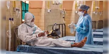 Read more about - কোভিড ফ্লুয়ের প্রকোপে দিল্লিবাসী নাজেহাল, আক্রান্ত হয়েছে ৮০ শতাংশ পরিবার, এমনটাই জানাচ্ছে সমীক্ষা