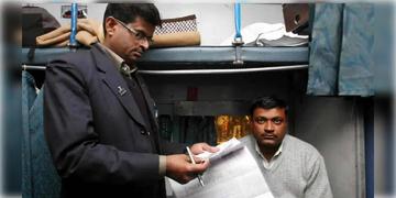 Read more about - Indian Railway | বিনা টিকিটে ট্রেনে ওঠা যাত্রীদের জন্যে নয়া নিয়ম! দ্বিগুন জরিমানার নির্দেশ রেলওয়ে বোর্ডের