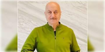 Read more about - হু হু করে কমল ৮০ হাজার ফলোয়ার্স! কারণ জানতে চেয়ে টুইটারকে প্রশ্ন অনুপমের