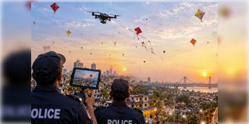 Read more about - Kolkata Police | ‘প্রাণঘাতী’ চিনা মাঞ্জা কাটতে অভিনব ড্রোন! বিশ্বকর্মা পুজোয় আকাশপথে নজরদারি পুলিশের