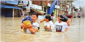 Read more about - Weather Update | সময়ের আগে বর্ষার প্রবেশ হলেও রাজ্যে দেখা নেই বৃষ্টির! ভূমিধসের জেরে অবরুদ্ধ উত্তর সিকিম! বন্যা পরিস্থিতি অসম-মণিপুরে!
