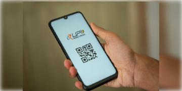 Read more about - UPI | ভিসাকে পেছনে ফেললো UPI! টাইম পেমেন্টের নিরিখে বিশ্বে এক নম্বরে ভারত!