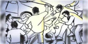 Read more about - মাঝরাস্তায় চালককে মারধরে অভিযোগ পুলিশের বিরুদ্ধে, বালি-গাড়ি থেকে তোলাবাজি