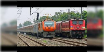 Read more about - Farakka Rail Traffic Update | রেল রুট পরিবর্তন ফারাক্কায়, শতাব্দী ও দার্জিলিং মেলসহ ১৪টি ট্রেনের নতুন রুট ঘোষণা রেলের