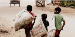 Read more about - Bangladesh | বাংলাদেশে বাড়ছে শিশুশ্রম! পথশিশুদের অর্ধেকই যুক্ত মাদক সরবরাহ চেইনে! বেশি বাল্যবিবাহের হারও