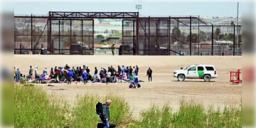 Read more about - US | গত এক বছরে আমেরিকায় অবৈধভাবে অনুপ্রবেশের অভিযোগে গ্রেফতার হয়েছেন প্রায় ১ লক্ষ ভারতীয়