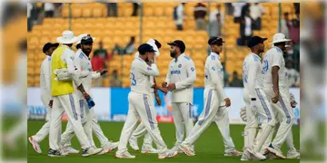 Read more about - India vs New Zealand | ভারত বনাম নিউ জ়িল্যান্ড সিরিজ়ে প্রথম ম্যাচের দ্বিতীয় দিনে ১৩৪ রানে এগিয়ে নিউ জ়িল্যান্ড