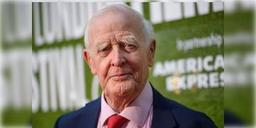 Read more about - নিউমোনিয়ায় আক্রান্ত হয়ে প্রয়াত ব্রিটিশ ঔপন্যাসিক জন লে কারে