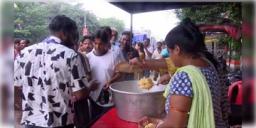 Read more about - Aahar Canteen | মাত্র ১ টাকায় মিলবে বিরিয়ানি-মিষ্টি! মহালয়া থেকেই চালু হচ্ছে 'আহার ক্যান্টিন'!