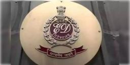 Read more about - ED Raid | সাতসকালে ইডি হানা শহরে, বালিগঞ্জের ব্যবসায়ীর ফ্ল্যাটে চলছে খানাতল্লাশি