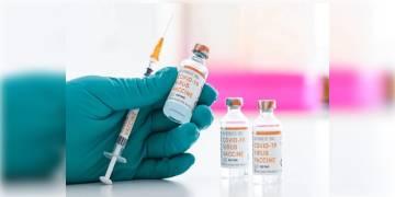 Read more about - আন্তর্জাতিক বাজারে স্পুটনিক ৫-র প্রতি ডোজের দাম হতে পারে ৭৩০ টাকার মতো, জানাল রাশিয়া সরকার!