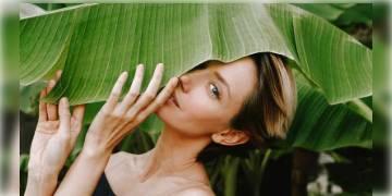 Read more about - কলাপাতাই আপনার ত্বক ও চুলের ক্ষেত্রে দারুণ উপকারী! জেনে নিন কলাপাতার গুণের বৃত্তান্ত ।  

