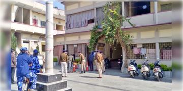 Read more about - Rajgir | জৈন ধর্মশালার ঘর থেকে উদ্ধার চার পর্যটকের মৃতদেহ! চাঞ্চল্য রাজগীরে