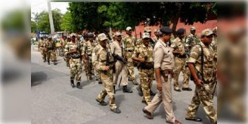 Read more about - Panchayat Election | কয়েক ঘন্টা বাদেই ভোট! লেহ থেকে এয়ারলিফ্টে আসছে বাহিনী! নিরাপত্তা নিয়ে এখনও চিন্তায় ভোটকর্মীরা!