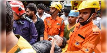 Read more about - Delhi Building Collapse | দিল্লিতে ৫ তলা বাড়ি ভেঙে মৃত ৭, মালিকের বিরুদ্ধে লুকআউট নোটিস জারি!