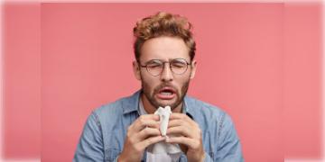 Read more about - Dust Allergy | ধুলোর সংস্পর্শে আসতেই শুরু হাঁচি? ডাস্ট অ্যালার্জি থেকে মুক্তি পেতে মেনে চলুন এই কয়েকটি বিষয়!