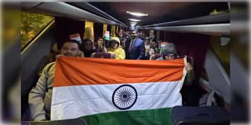 Read more about - Syria | উত্তপ্ত সিরিয়া থেকে উদ্ধার করে 'নিরাপদে' আনা হলো ৭৫ জন ভারতীয়কে, শীঘ্রই ফিরবেন দেশে