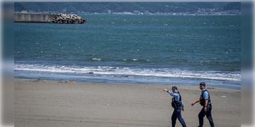 Read more about - Tsunami | আমেরিকাতেও আছড়ে পড়লো সুনামি, ভারতীয়দের জন্য হেল্পলাইন নম্বর চালু দূতাবাসের