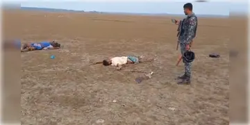 Read more about - Bangladesh | সন্ধ্যে পর্যন্ত পরেই রইলো দেহ! বাংলাদেশে ব্যাপক সংঘর্ষে মৃত্যু ৫ জনের!