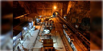 Read more about - Telengana Tunnel Collapse | সুড়ঙ্গে আটকে থাকা শ্রমিকদের জীবিত থাকার আশা অত্যন্ত ক্ষীণ! চ্যালেঞ্জিং ধ্বংসস্তূপের শেষ ৪০ মিটার!