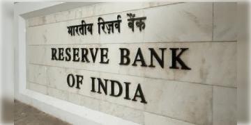 Read more about - Bank Fraud | ব্যাঙ্ক প্রতারণা সংখ্যা কমলেও, প্রতারণা অর্থ পরিমাণ বেড়েছে ৩ গুণ! রিপোর্ট প্রকাশ করলো RBI!